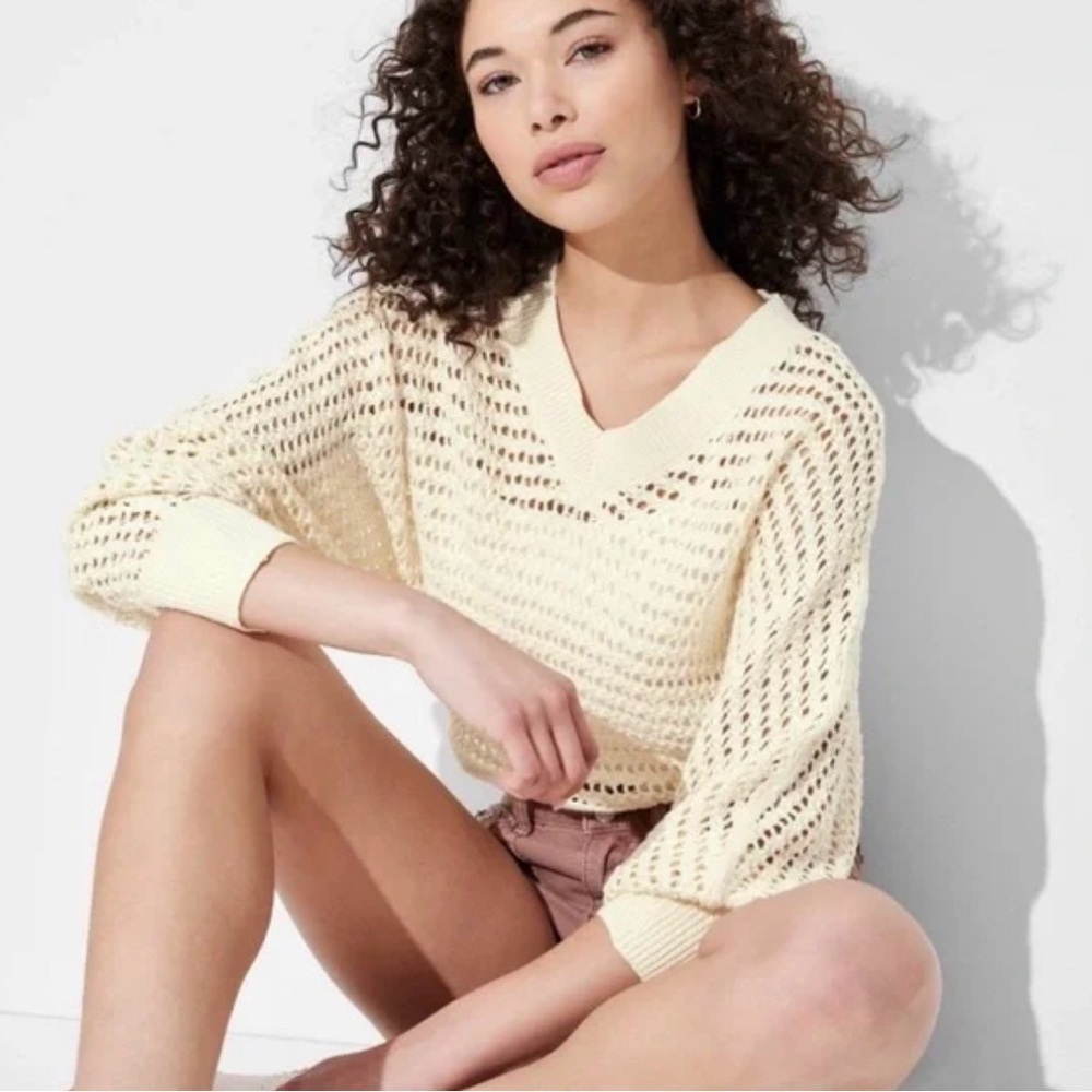 *NWOT* Boho Resortwear Cream Sz Medium Dolman Sleeve Cropped Open-Knit V-Neck